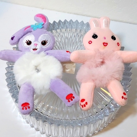 Plush Hair Tie - Soft, Stretchy Elastic Ponytail Holder 4-bundle - Picture 3 of 6